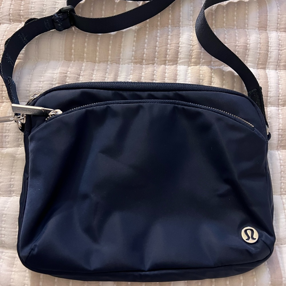 Lululemon City Adventure Crossbody Bag2.5l Gem